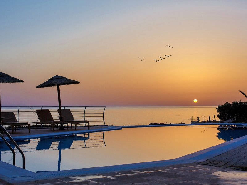 Hotel Romantica Beach Villas