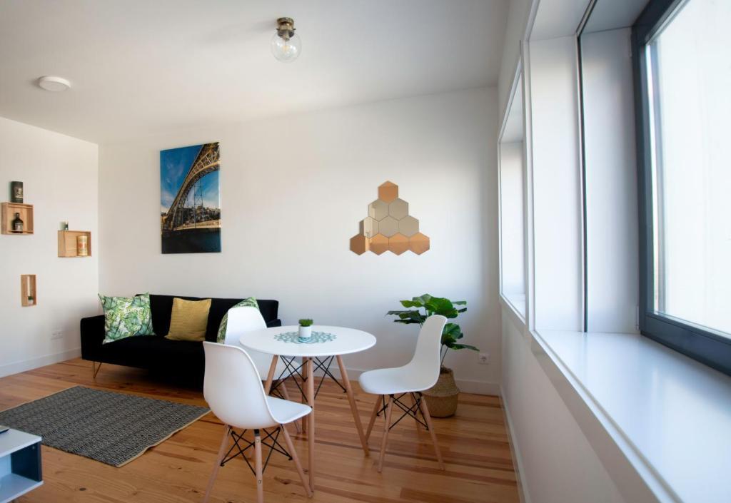 Hotel Guest H4U - Porto Batalha City Center