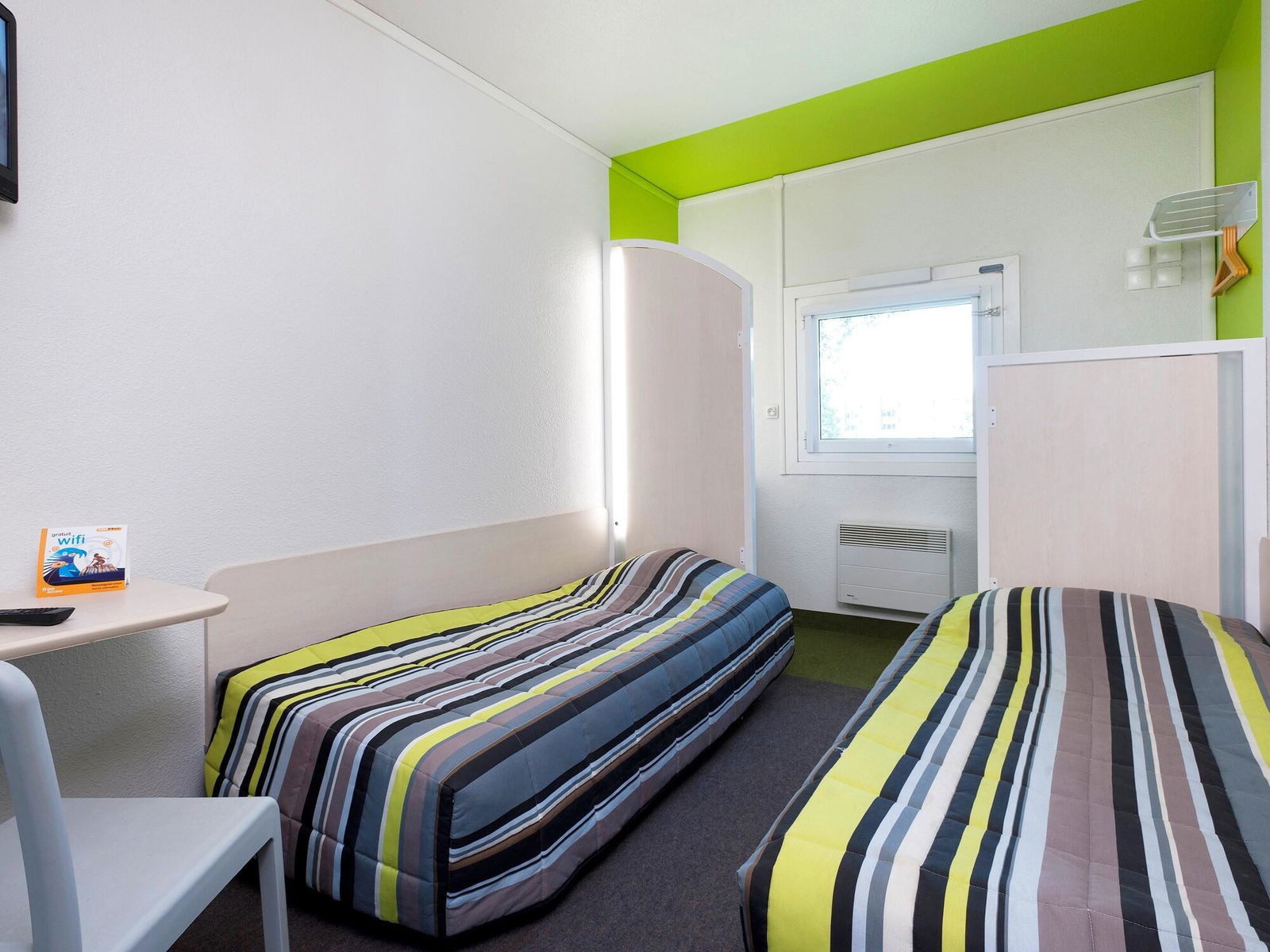 Hotel Hotelf1 Le Luc Le Cannet Des Maures