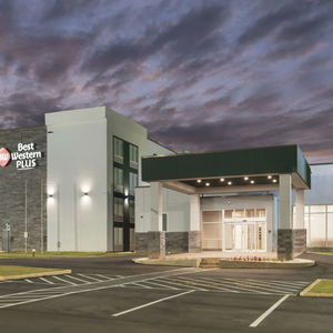 Hotel Best Western Plus Mobile Inn & Suites cazare Mobile