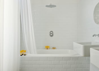 White 1921 Saint-Tropez