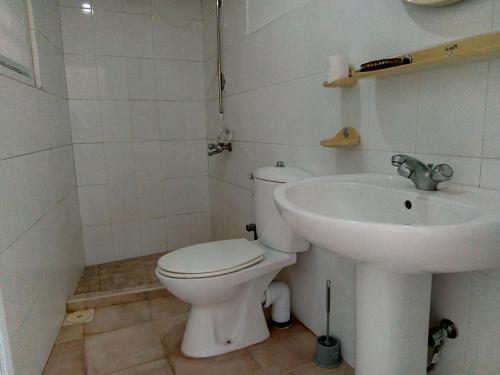 Hotel Prim Rose Hill Holiday Bungalow