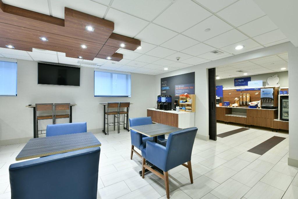 Hotel Holiday Inn Express Staten Island West