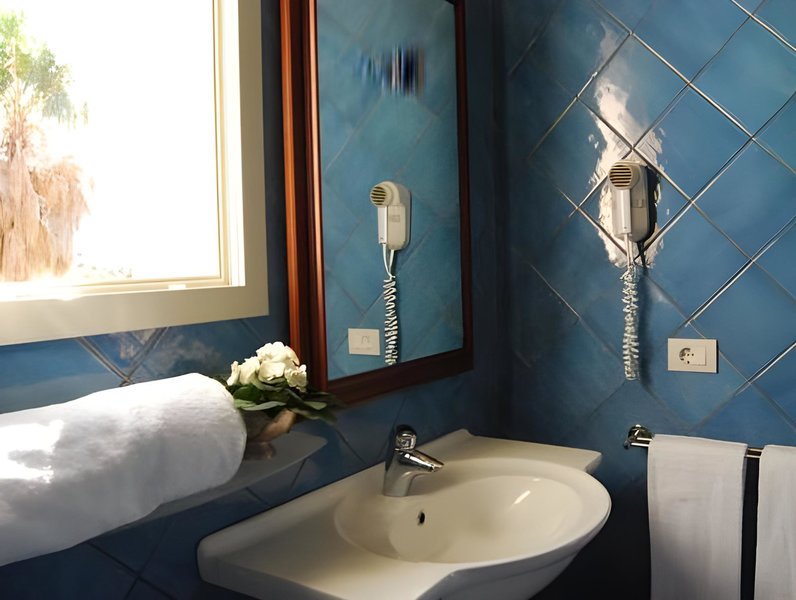 Hotel Su Sergenti