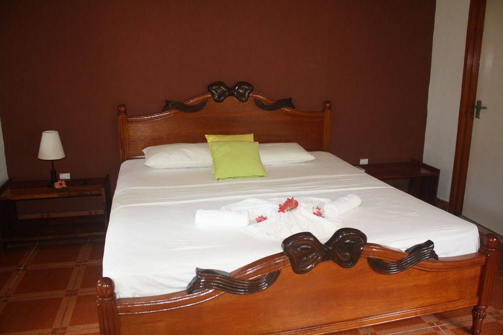 Hotel Bamboo Chalets