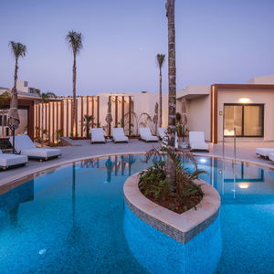 Hotel Noble Hotel & Suites cazare Heraklion City