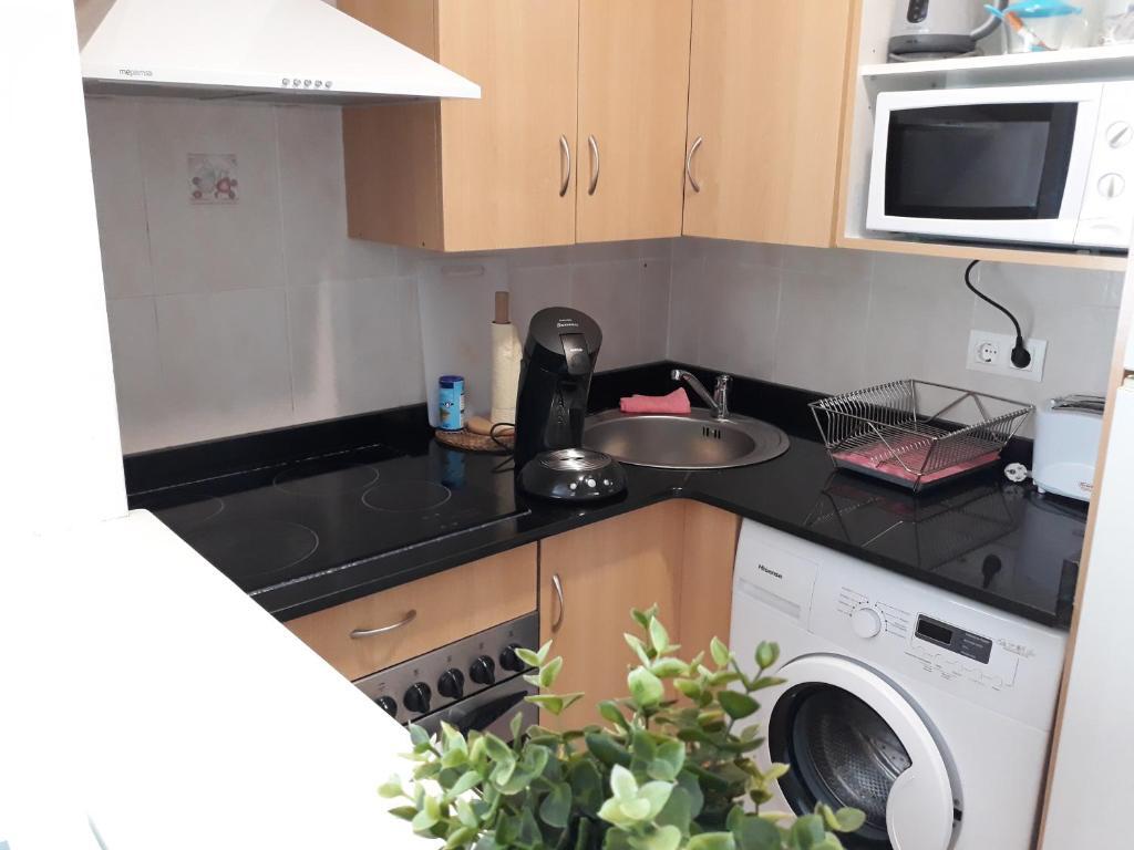 Hotel Royal Apartament-200M From Beach- Wifi