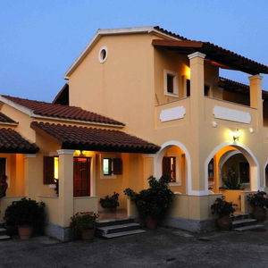 Hotel Harris Apartments cazare Acharavi