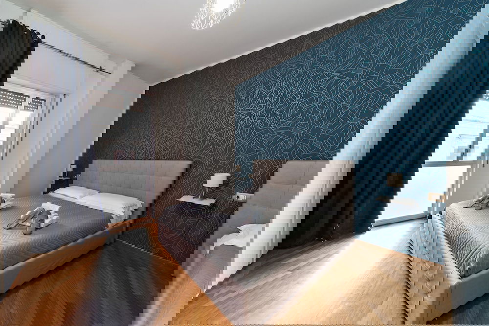Hotel Class Rooms And Apartments