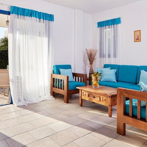 Hotel Villa Azzurro Luxury Holiday Villas cazare Pegeia