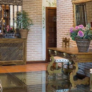 Hotel Yit Puerta Bisagra cazare Toledo