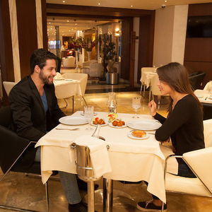 Hotel The Penthouse cazare Ariana