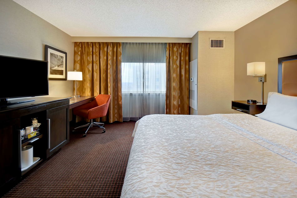 Hampton Inn NY-JFK Room Example