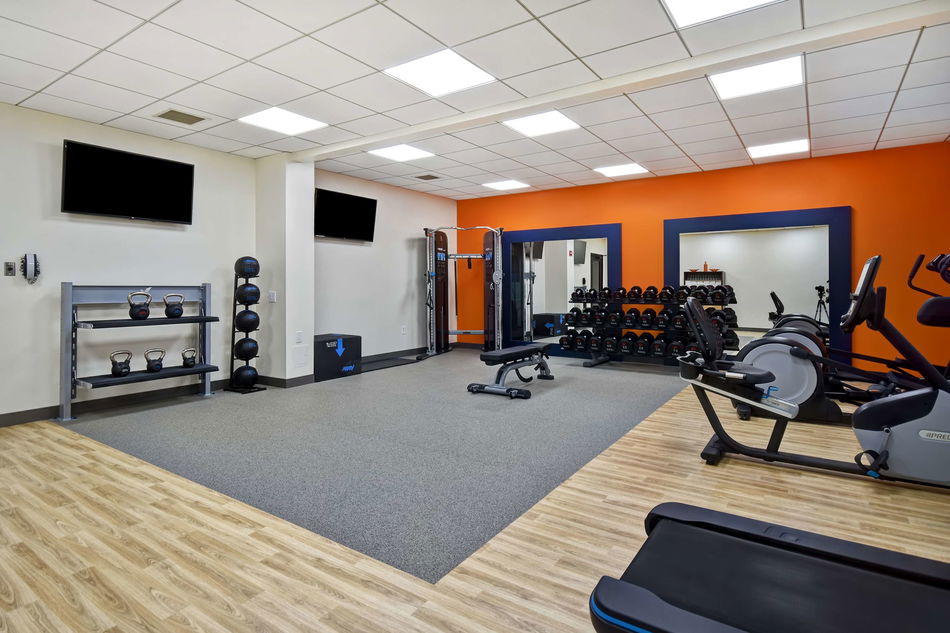 Hampton Inn NY-JFK Sports and leisure