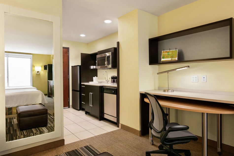 Home2 Suites by Hilton New York Long Island City/ Manhattan View Room Example