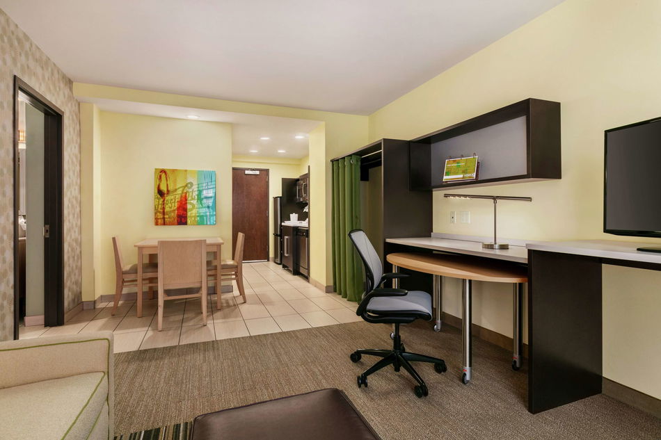 Home2 Suites by Hilton New York Long Island City/ Manhattan View Room Example