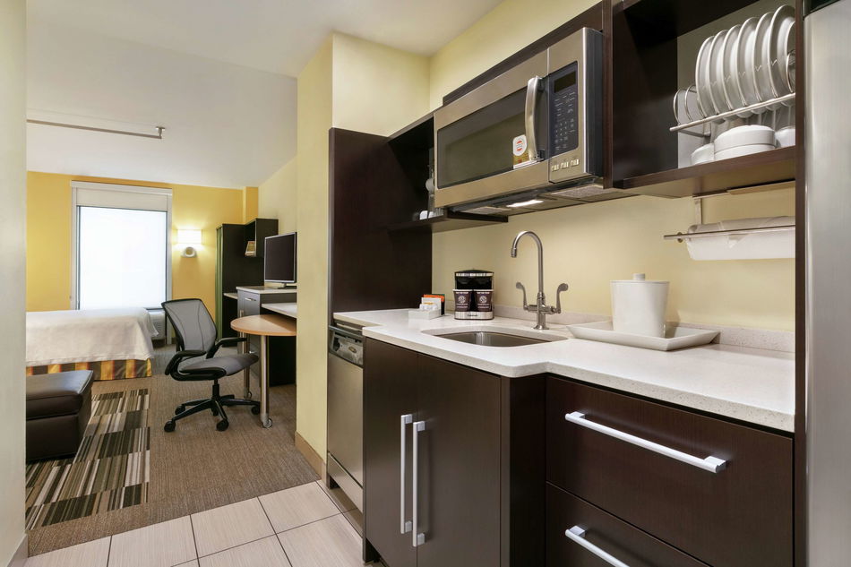 Home2 Suites by Hilton New York Long Island City/ Manhattan View Room Example