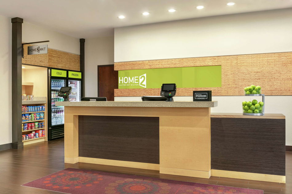 Home2 Suites by Hilton New York Long Island City/ Manhattan View Lounge / Lobby