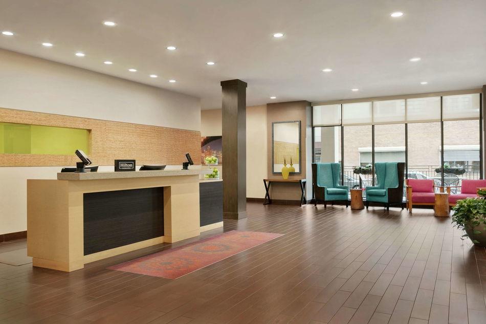 Home2 Suites by Hilton New York Long Island City/ Manhattan View Lounge / Lobby
