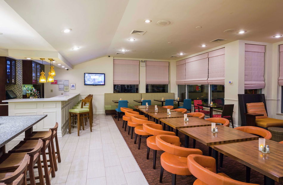 Hilton Garden Inn Queens/JFK Airport Conference Room