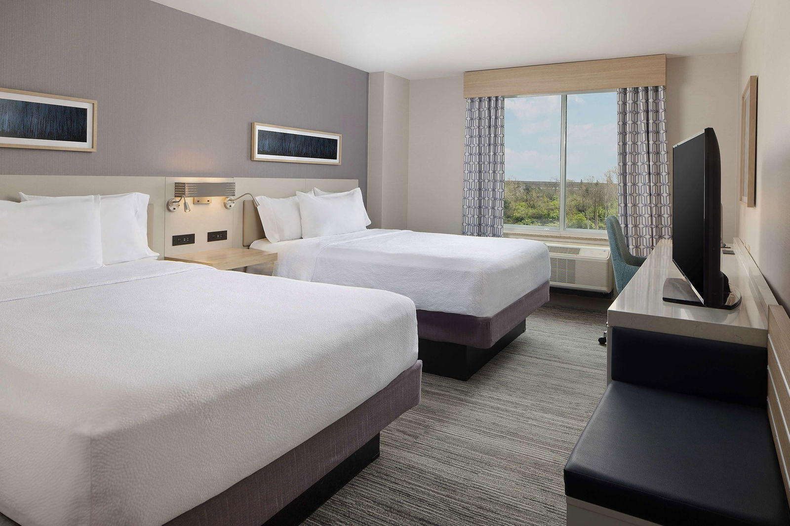Hilton Garden Inn Queens/JFK Airport Room Example
