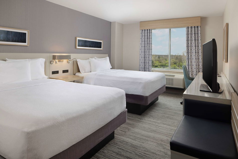 Hilton Garden Inn Queens/JFK Airport Room Example