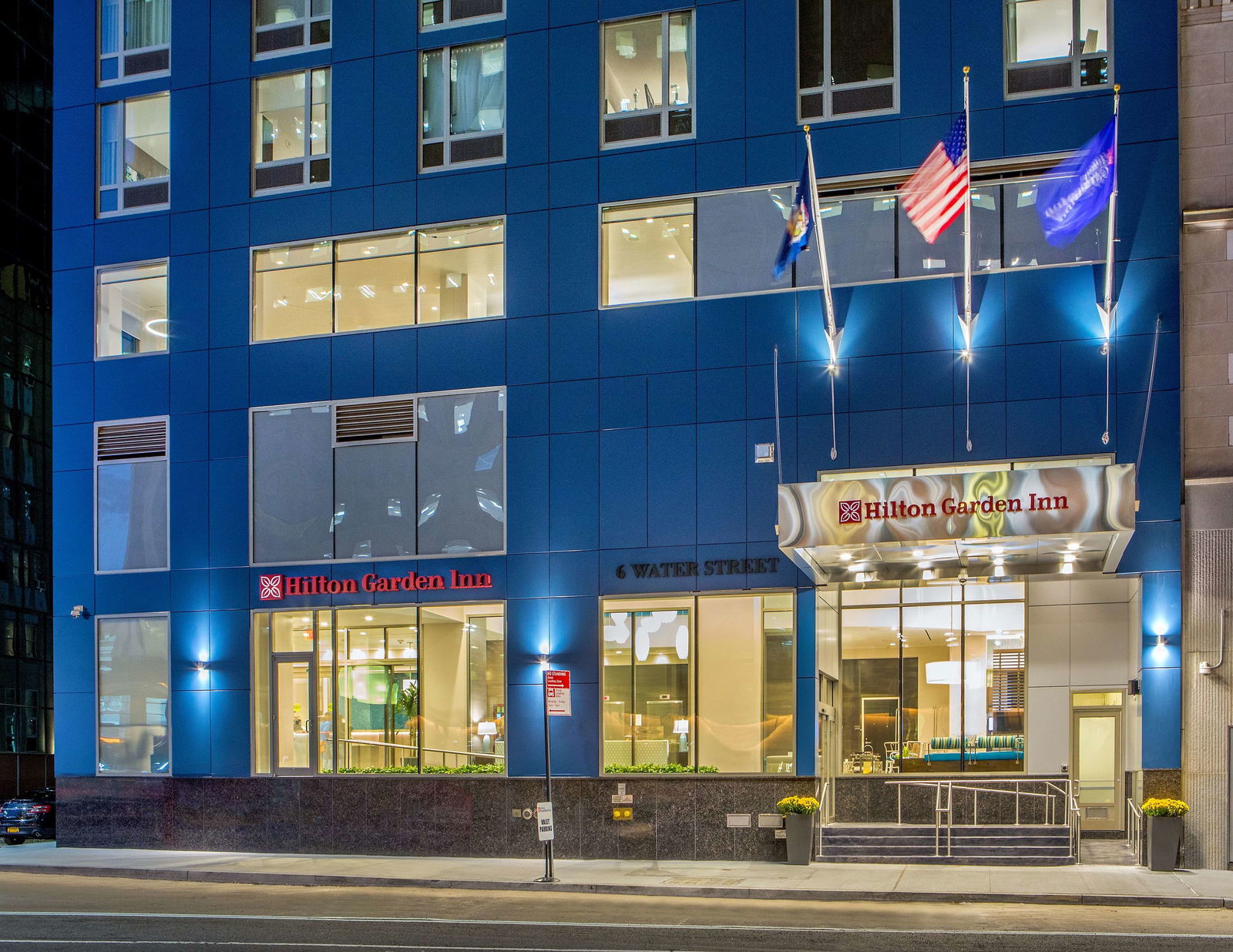 Hilton Garden Inn NYC Financial Center Manhattan Downtown Exterior