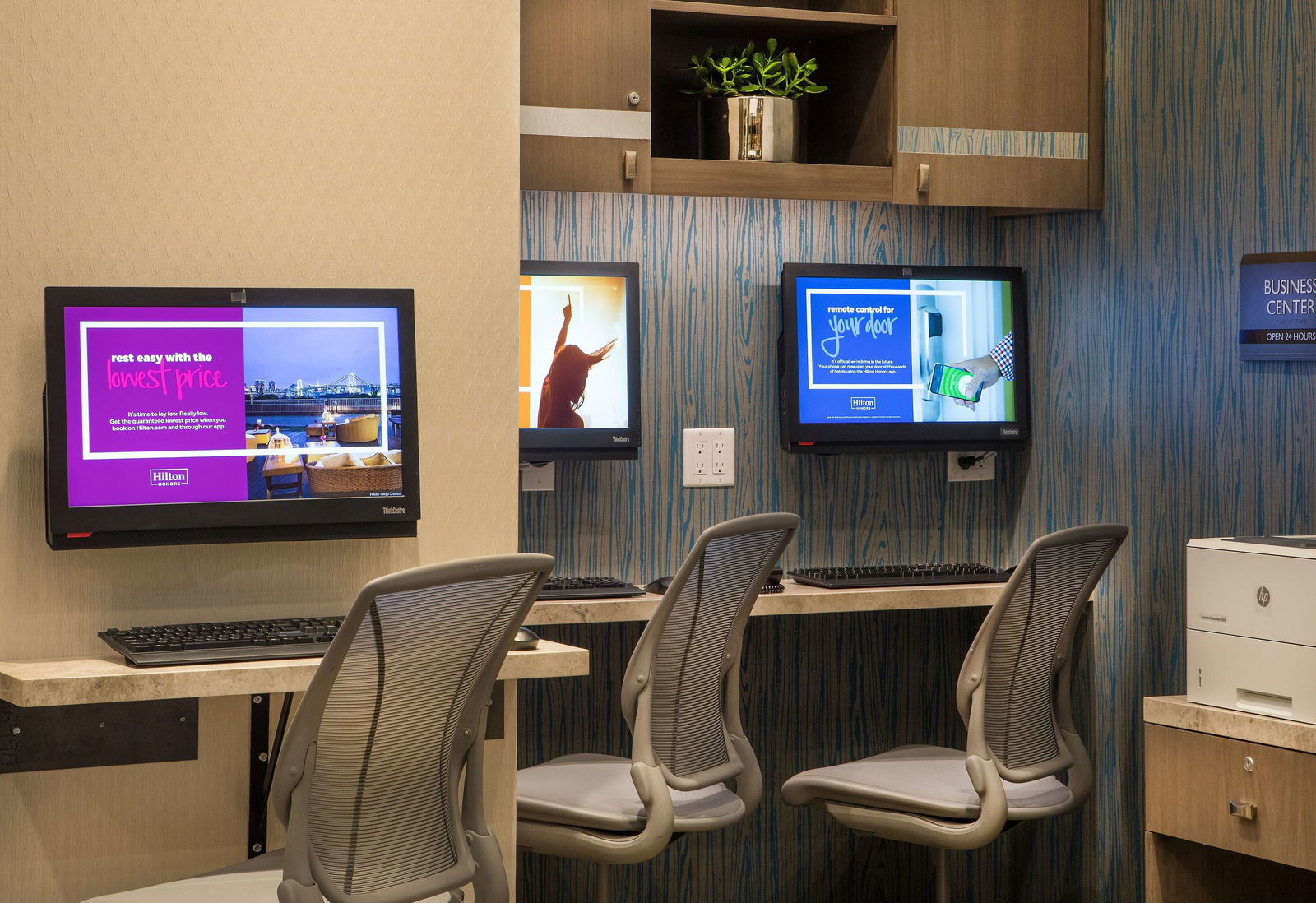 Hilton Garden Inn NYC Financial Center Manhattan Downtown Restaurant