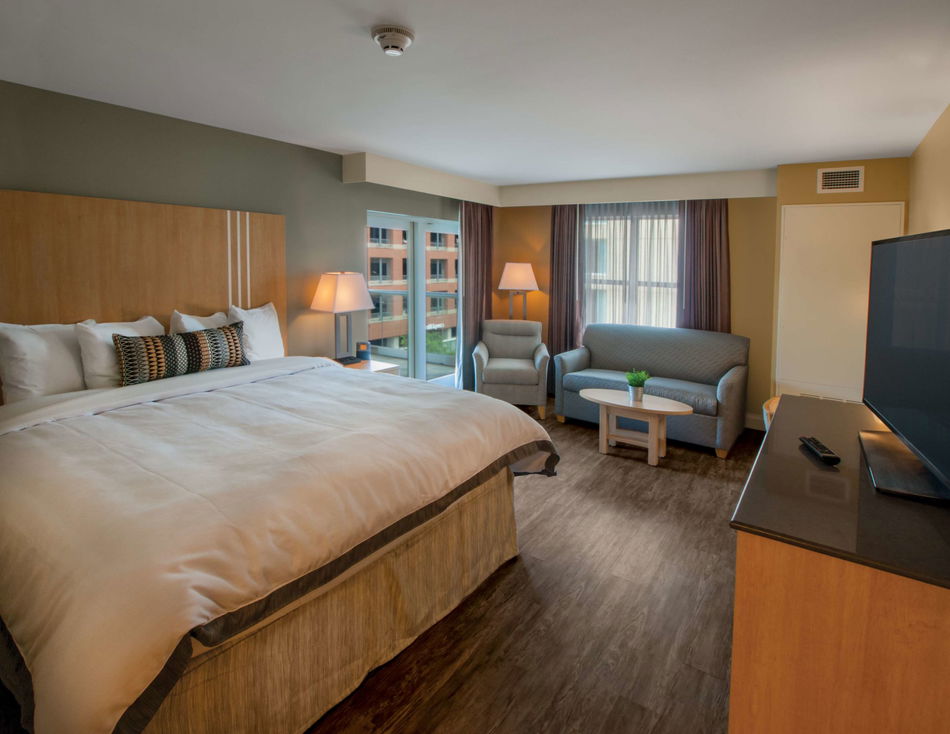 The Hotel Ithaca Room Example