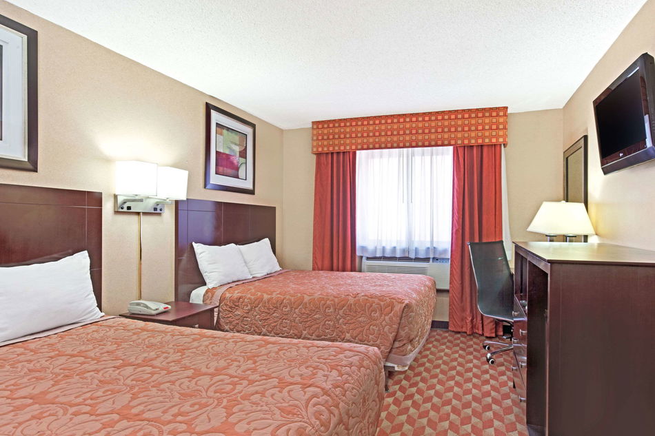 Super 8 by Wyndham Long Island City LGA Hotel Room Example