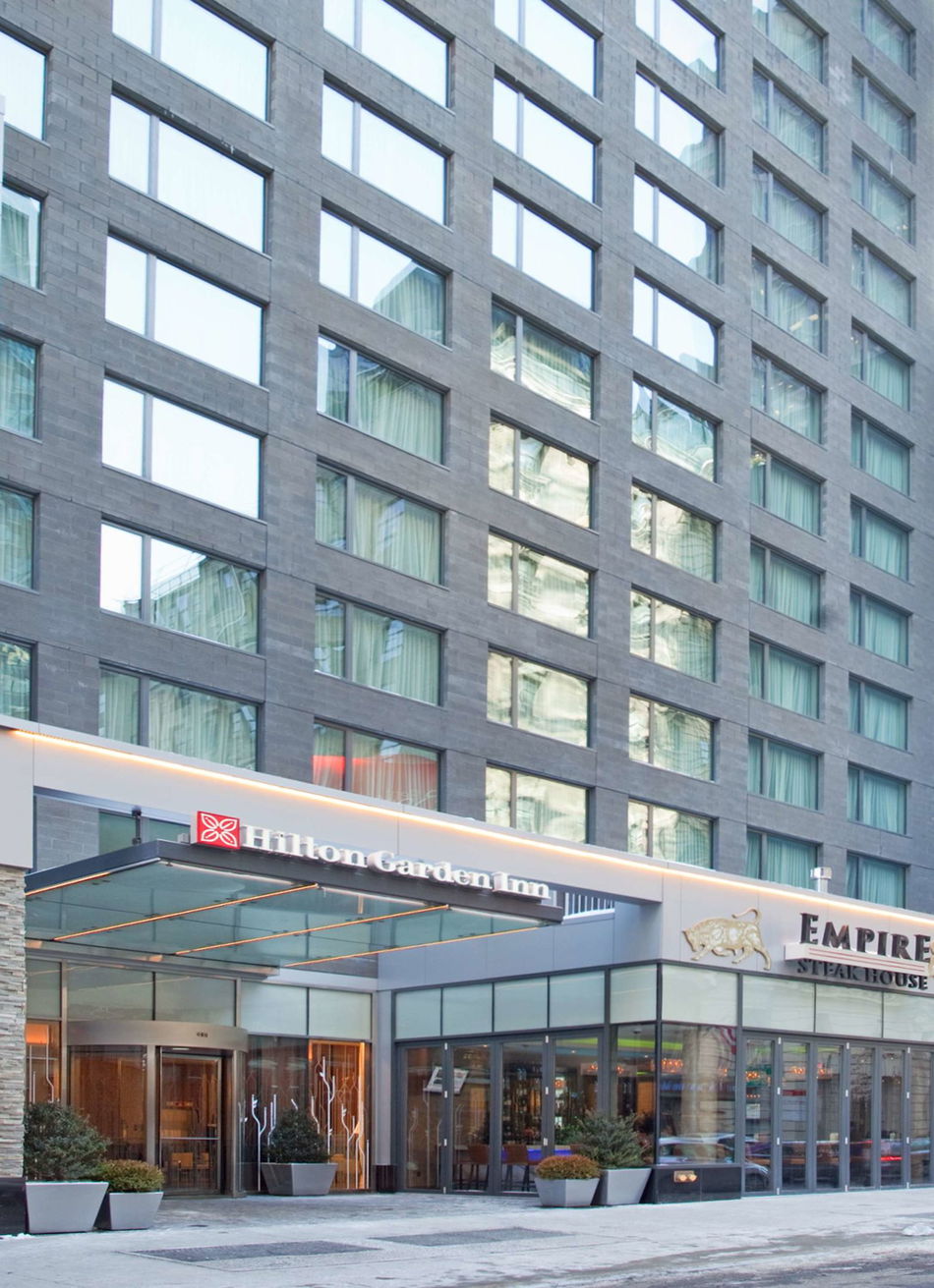 Hilton Garden Inn New York/Central Park South-Midtown West Exterior