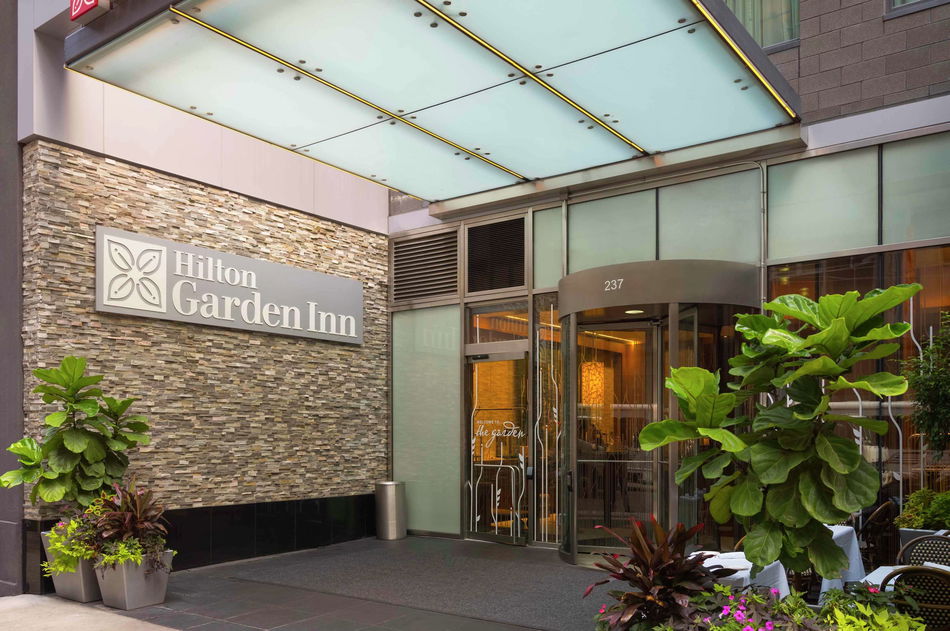 Hilton Garden Inn New York/Central Park South-Midtown West Lounge / Lobby