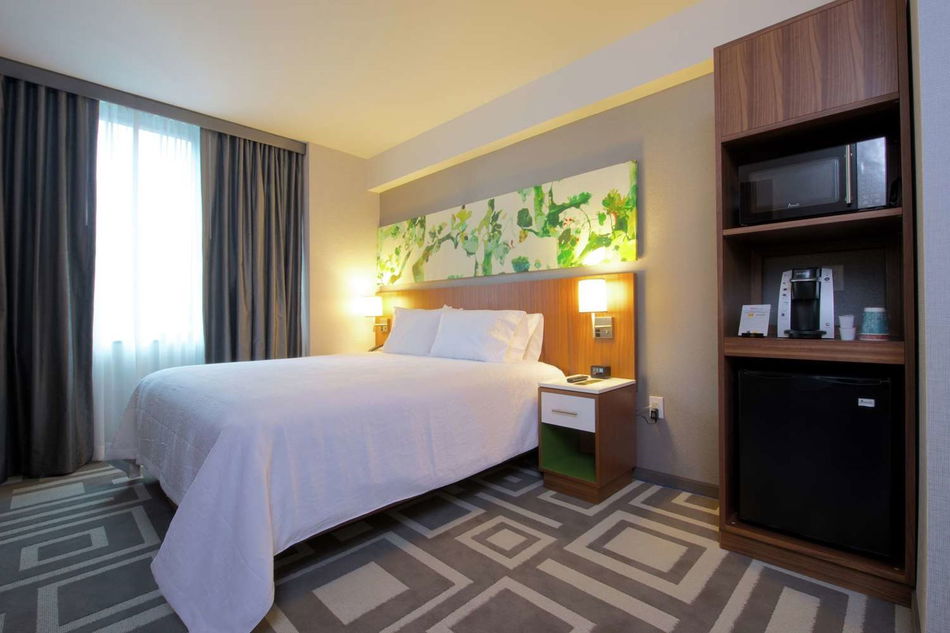 Hilton Garden Inn New York/Central Park South-Midtown West Room Example