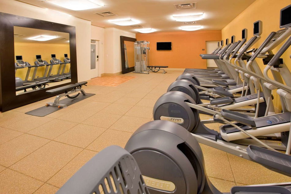 Hilton Garden Inn New York/Central Park South-Midtown West Sports and leisure