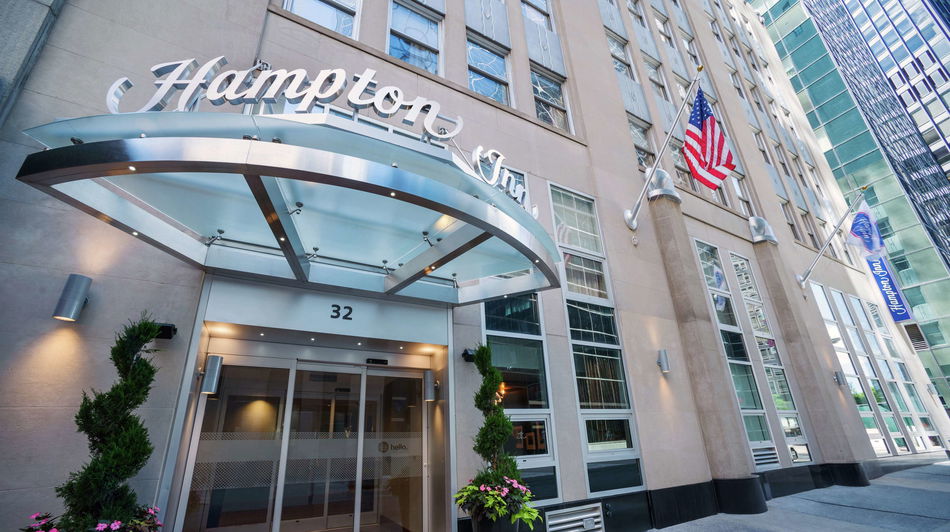 Hampton Inn Manhattan/Downtown Financial District Exterior