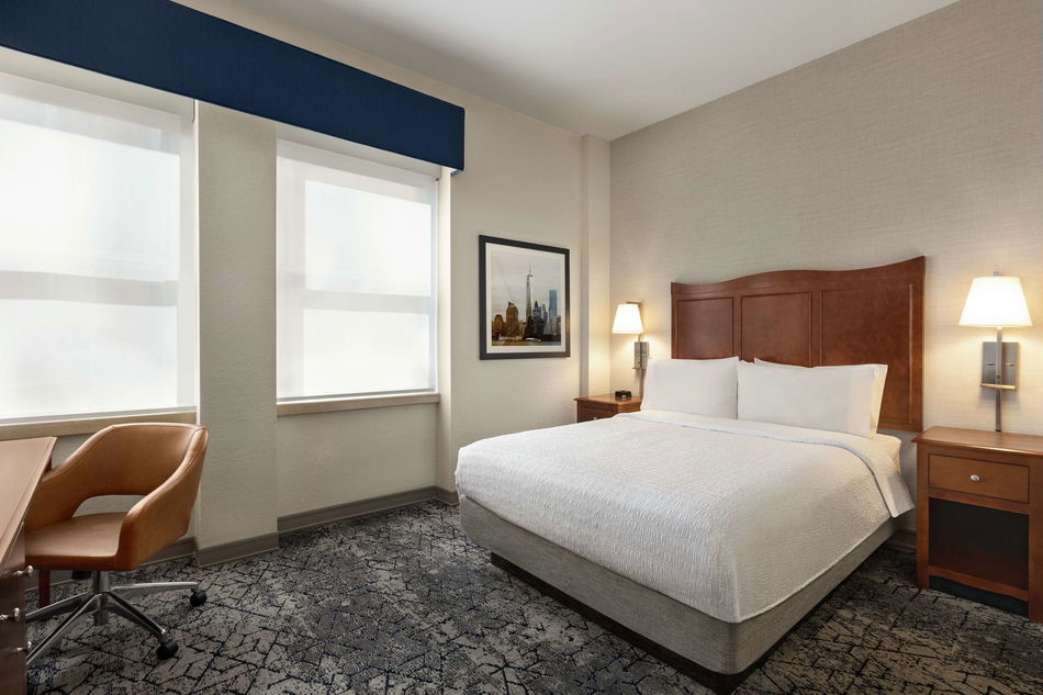 Hampton Inn Manhattan/Downtown Financial District Room Example
