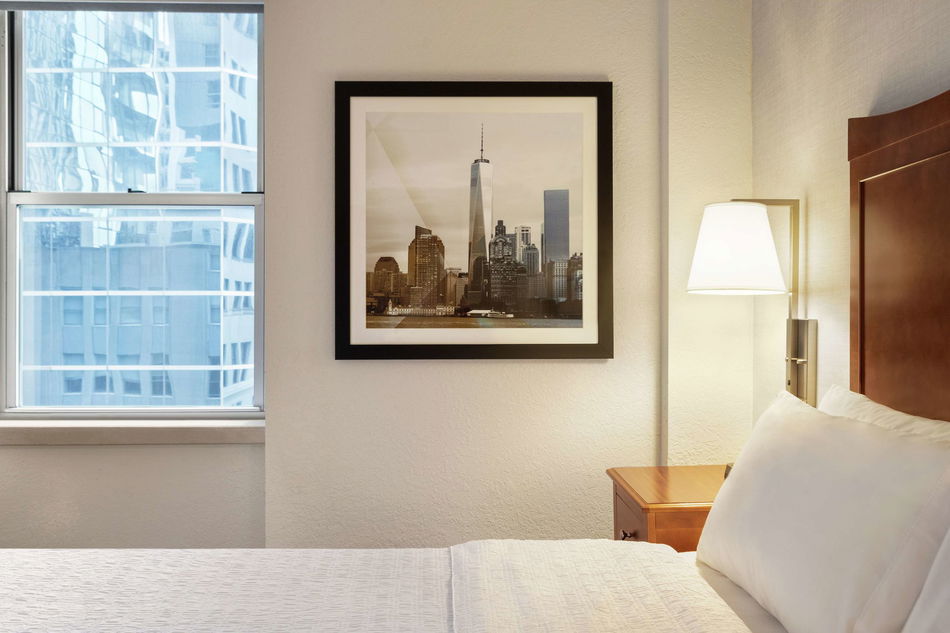 Hampton Inn Manhattan/Downtown Financial District Room Example