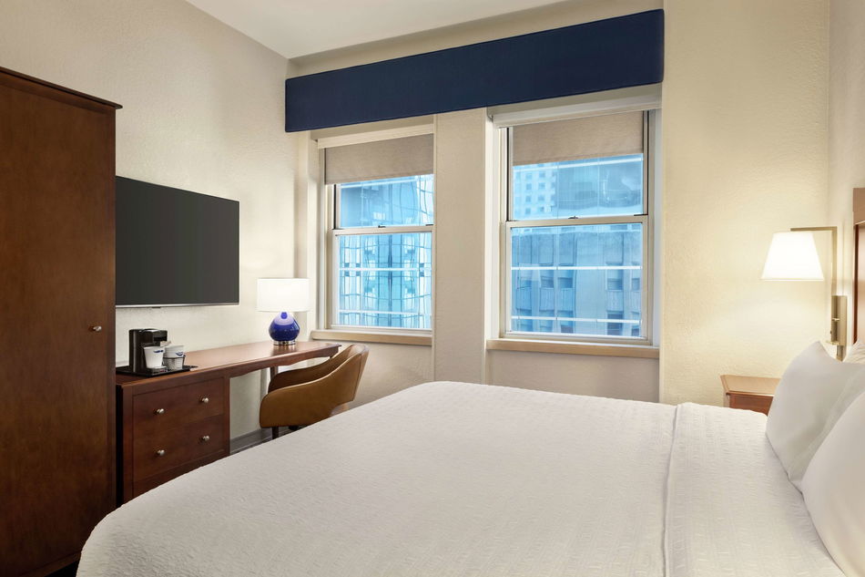 Hampton Inn Manhattan/Downtown Financial District Room Example