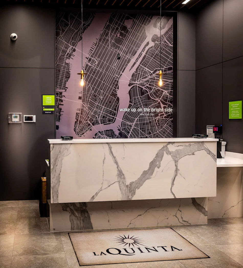 La Quinta Inn & Suites by Wyndham Times Square South Lounge / Lobby