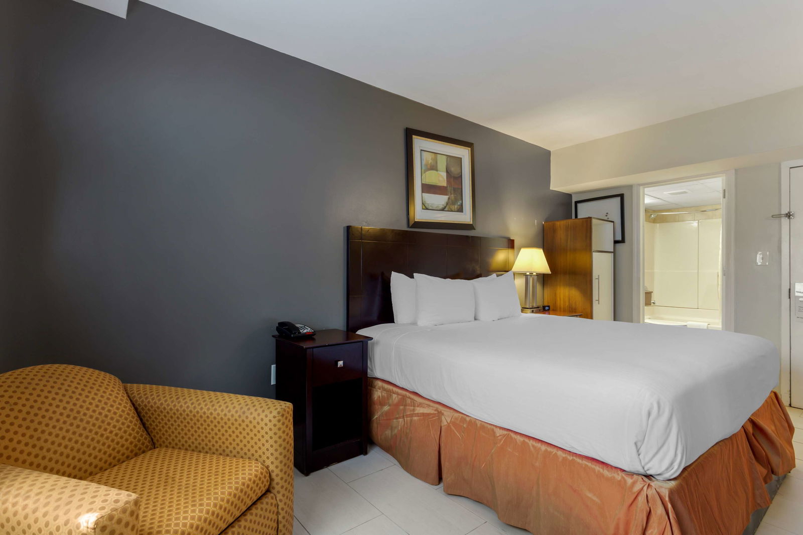 Best Western Plus Brooklyn Bay Hotel Room Example