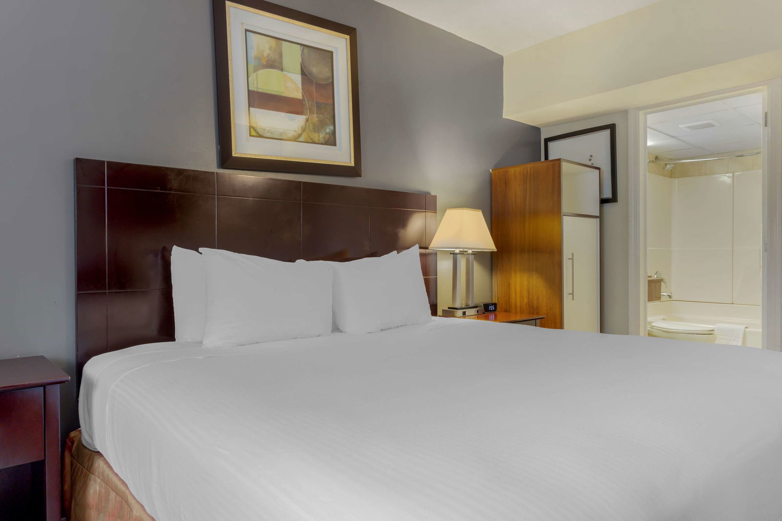 Best Western Plus Brooklyn Bay Hotel Room Example