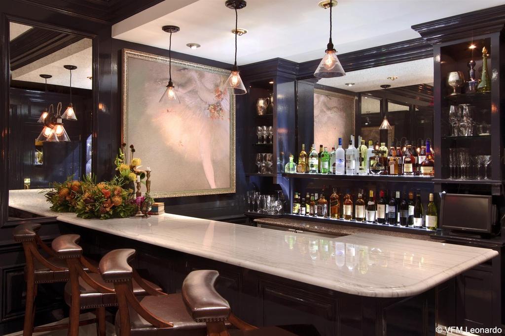 BAR1