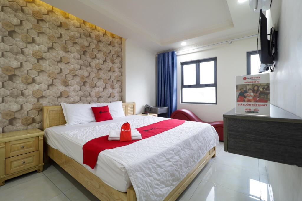 Hotel Reddoorz Minh Thu Tan Binh