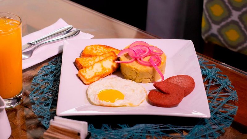 Hotel Hotel Capriccio Mare Y Restaurante