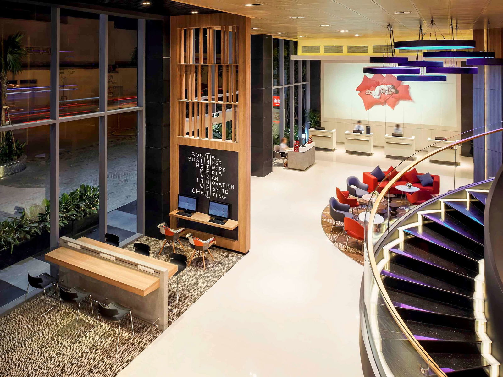 Hotel Ibis Saigon Airport