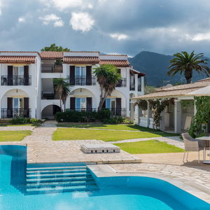 Hotel Filorian Hotel Apartments cazare Acharavi