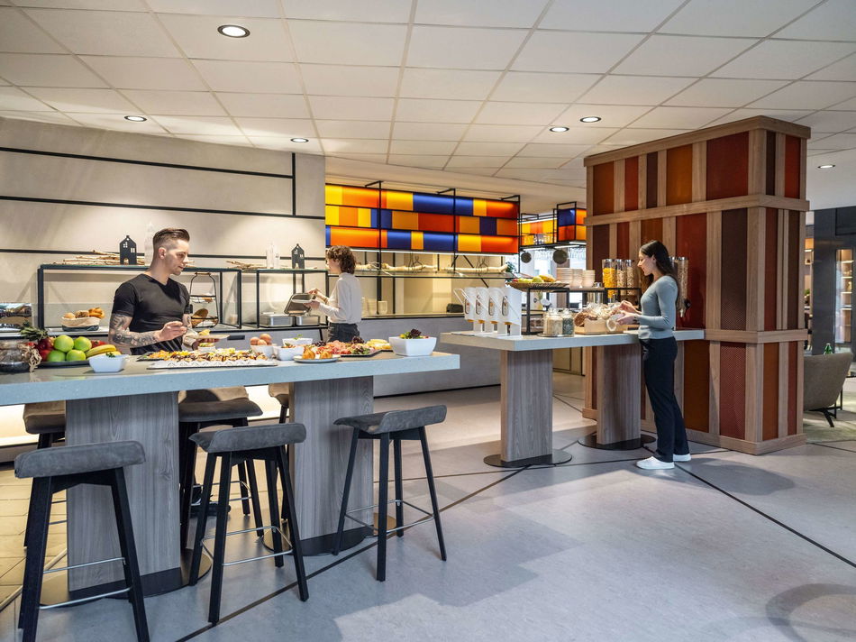 Novotel Suites Wien City Donau Bar