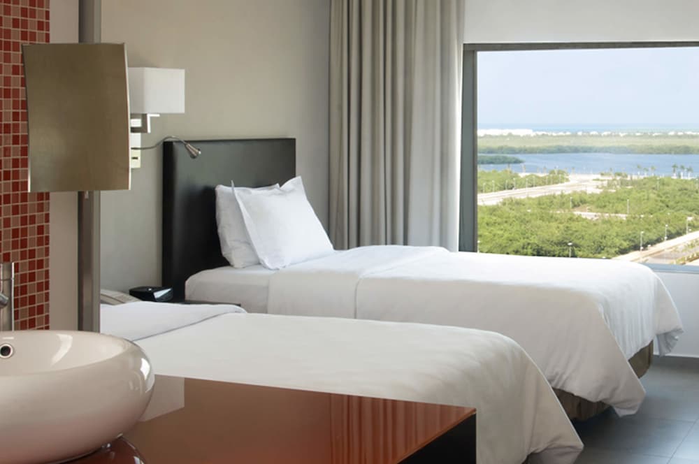 Fiesta Inn Cancún Las Américas