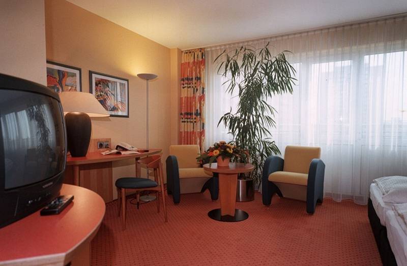 NH Berlin City Ost Room Example