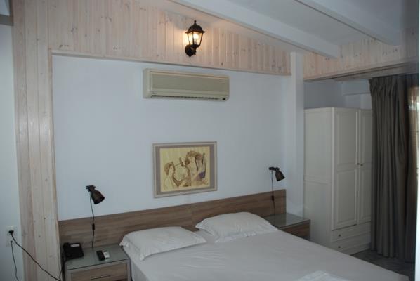 Diaporos Hotel